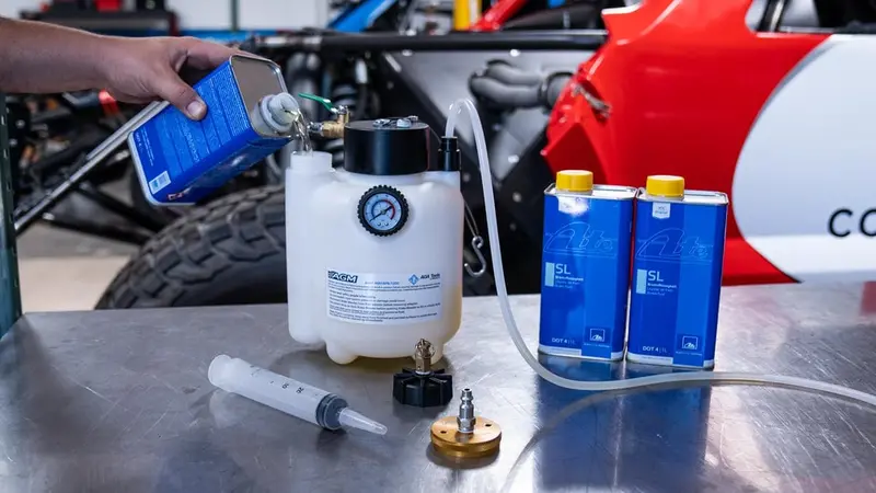 Agm Brake Pressure Bleeder 3