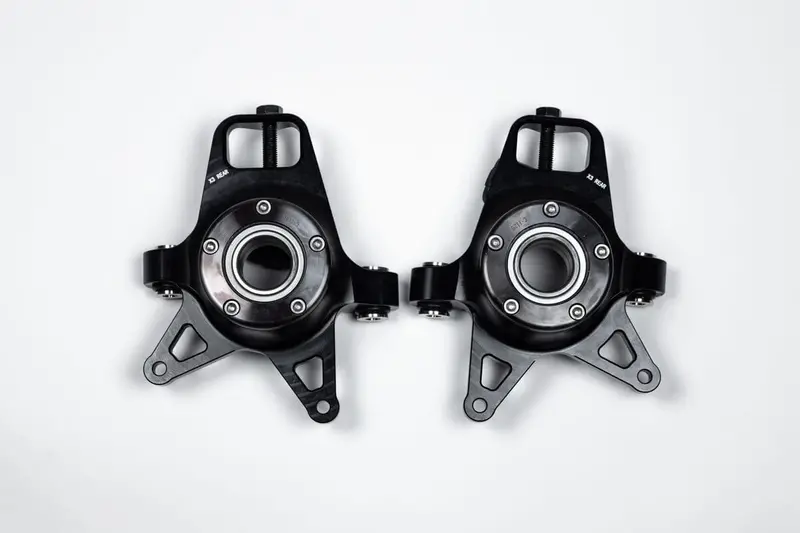 Black Ops Machine Can-Am Maverick X3 Rear Knuckles 1