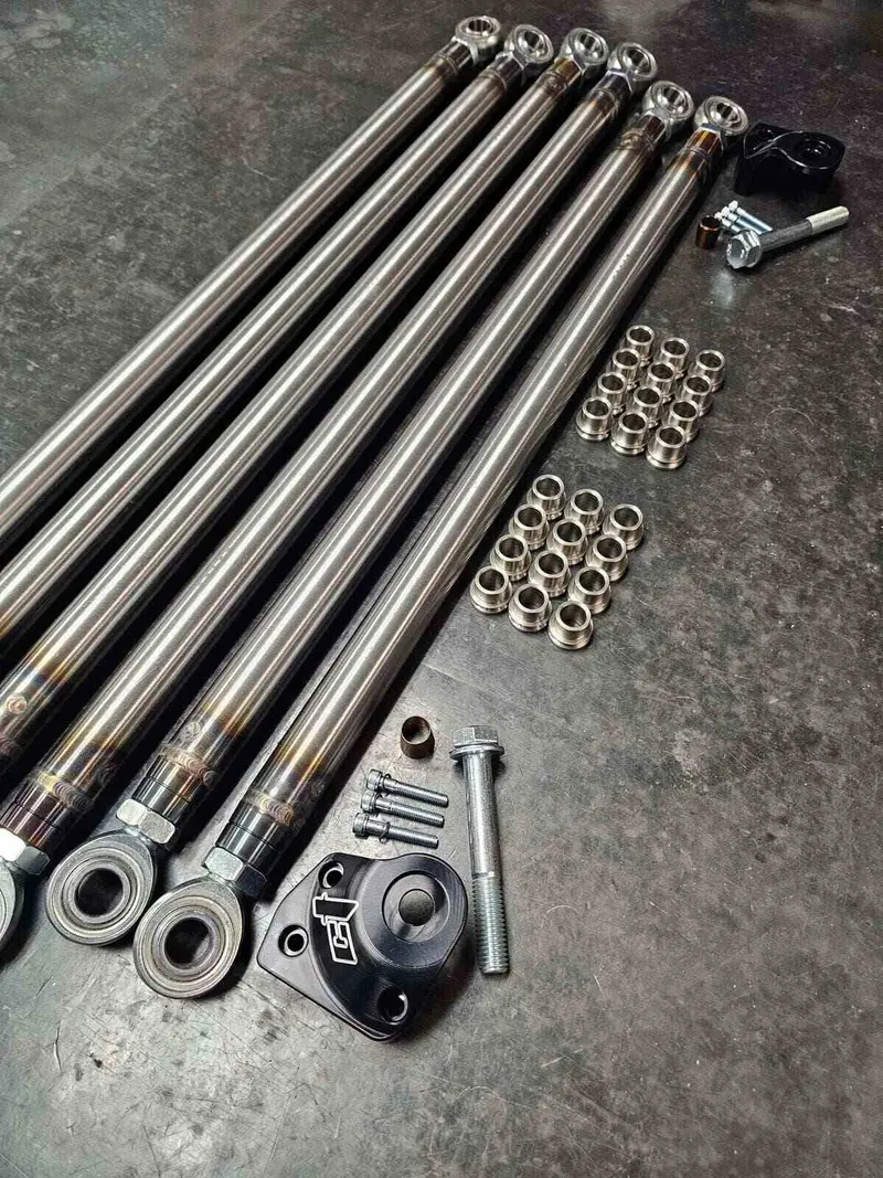 Ct Race Worx Can-Am Maverick R Pro Desert Chromoly Radius Rods 1