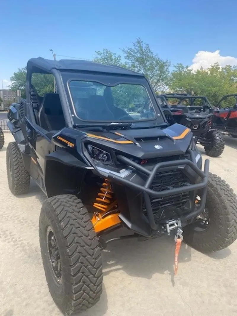 Dirt Warrior Accessories '21+ Can-Am Commander Front Windshield 1