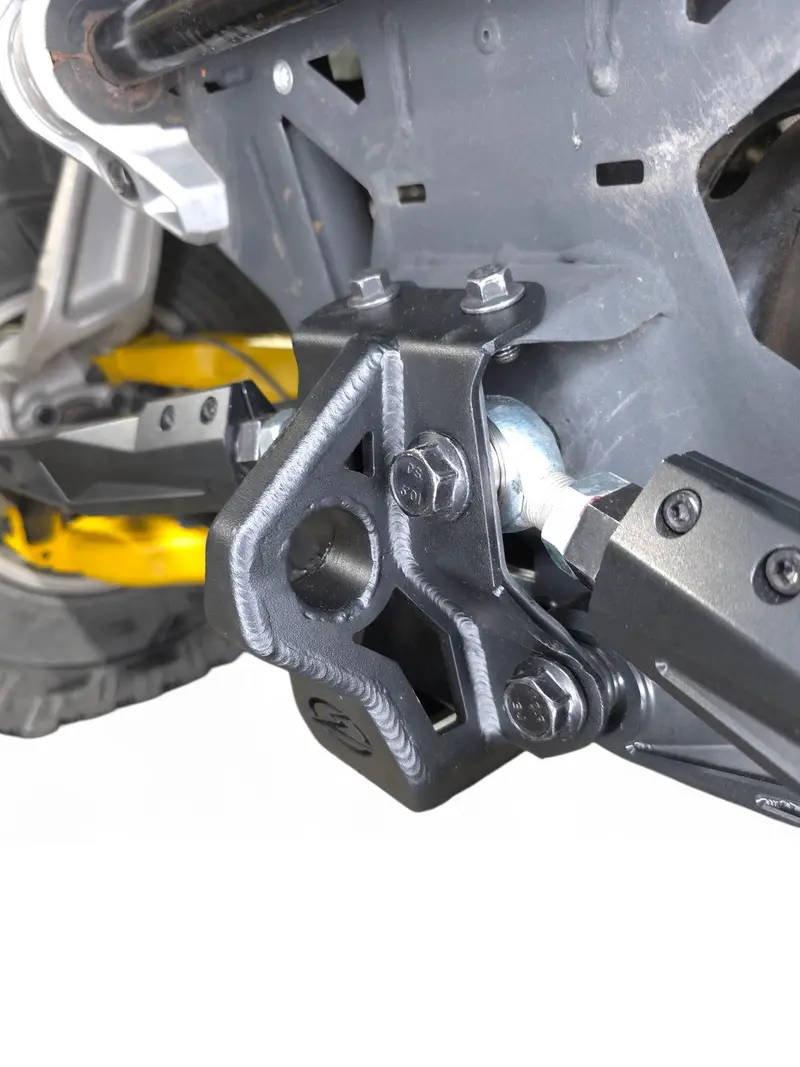 Elektric Offroad Can Am Maverick R Sheet Metal Radius Rod Plate (4 Seat) Works With Both Rc Models 1