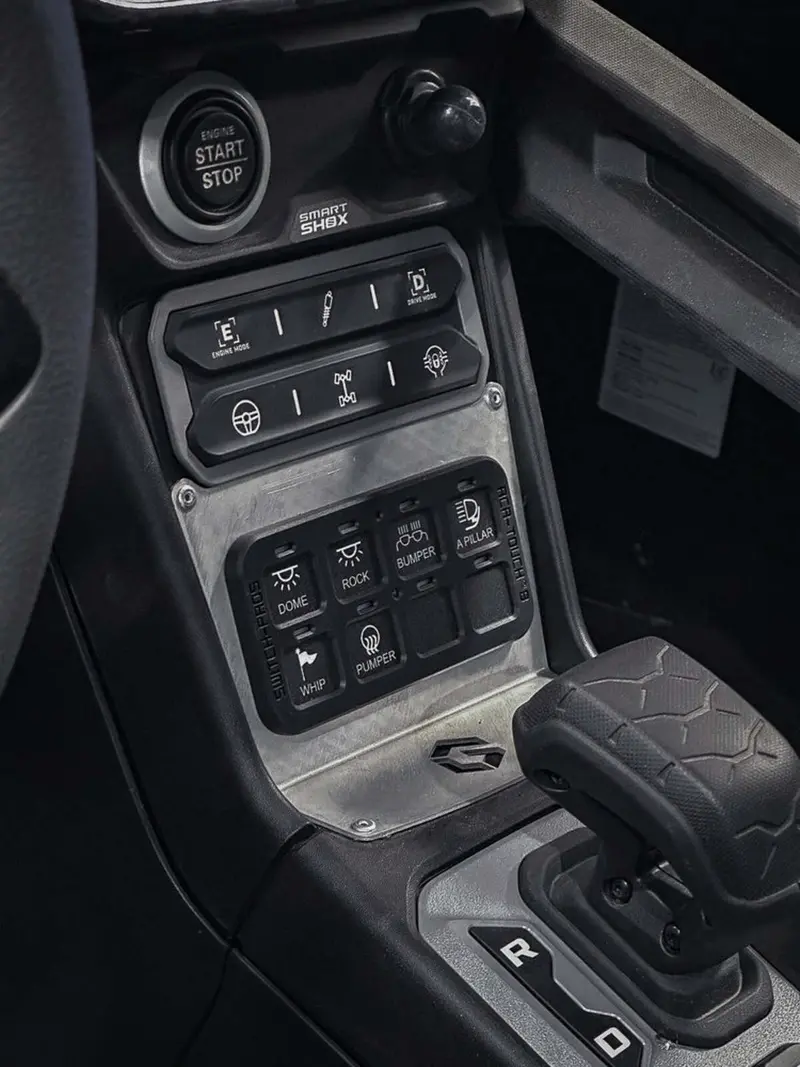 Geiser Performance Can-Am Maverick R Switch Pro Dash Mount 2