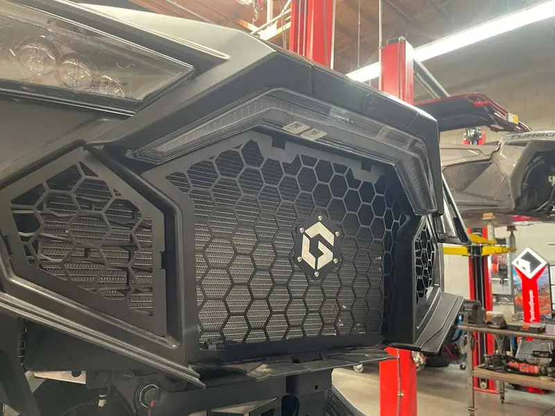 Geiser Performance Polaris Rzr Pro R/ Turbo R 3 Piece Grille 2