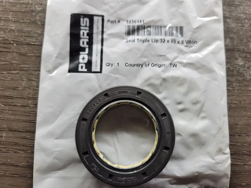 Gilomen Innovations Oem Triple Lip Transmission Input Shaft Seal 2