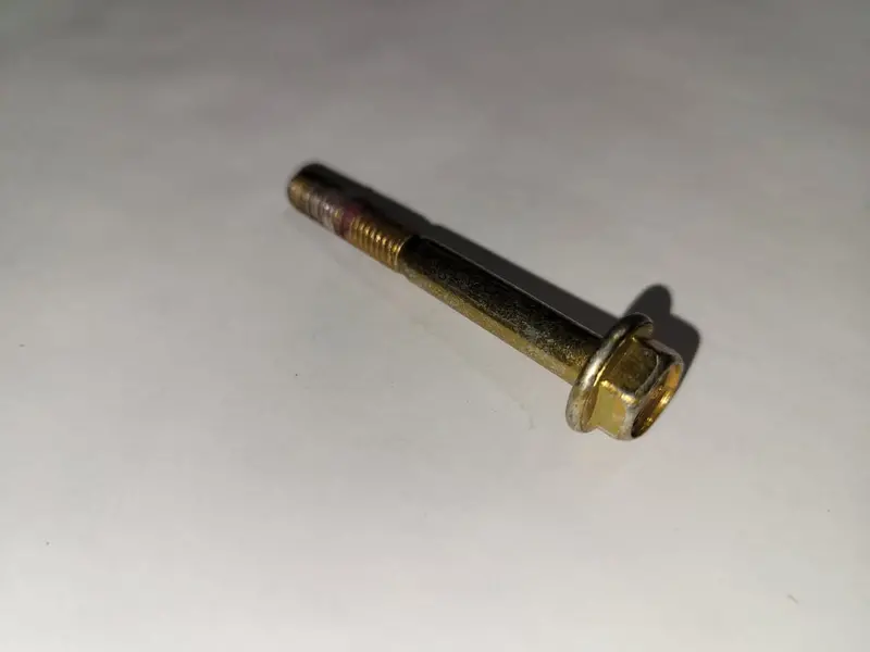 Gilomen Innovations P90x & P190x Primary Clutch Cover Plate Bolt 1