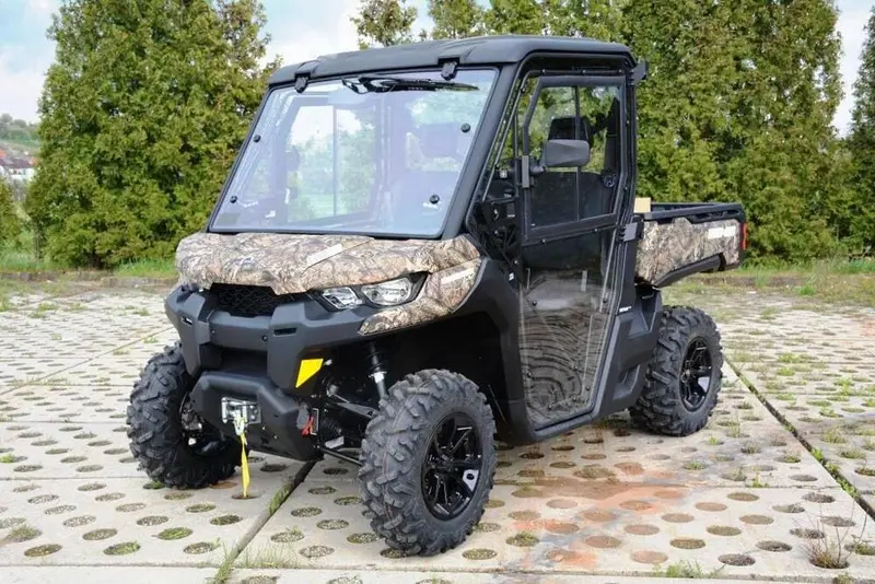 Hard Cabs '16+ Can-Am Defender Cab Kit 1