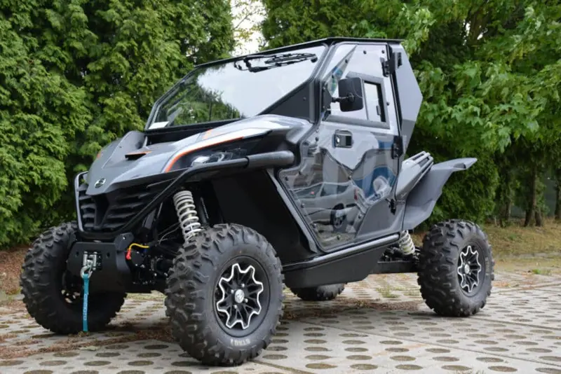 Hard Cabs Cf Moto Zforce 800 Cab Kit 1