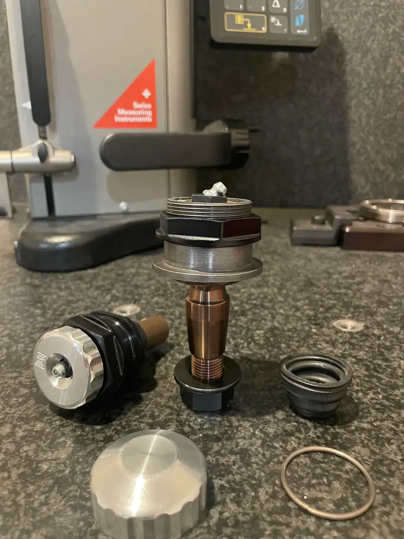 Lm Utv Polaris Rzr Pro R / Turbo R Lower Ball Joint With Dust Cap 2