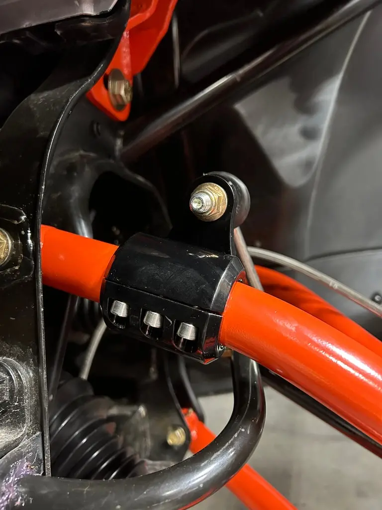 Moorhead Offroad Can-Am Defender 65" Bolt On Front Sway Bar Mount 1