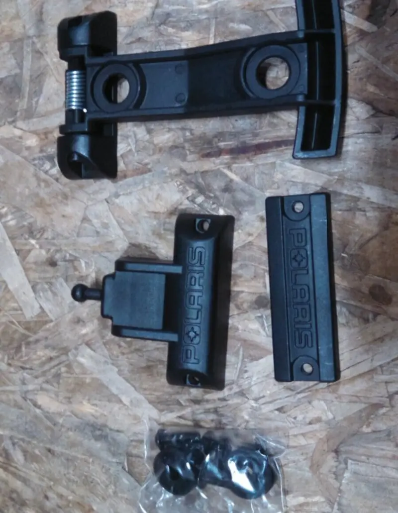 Polaris Tipout Windshield Center Latch Kit 1
