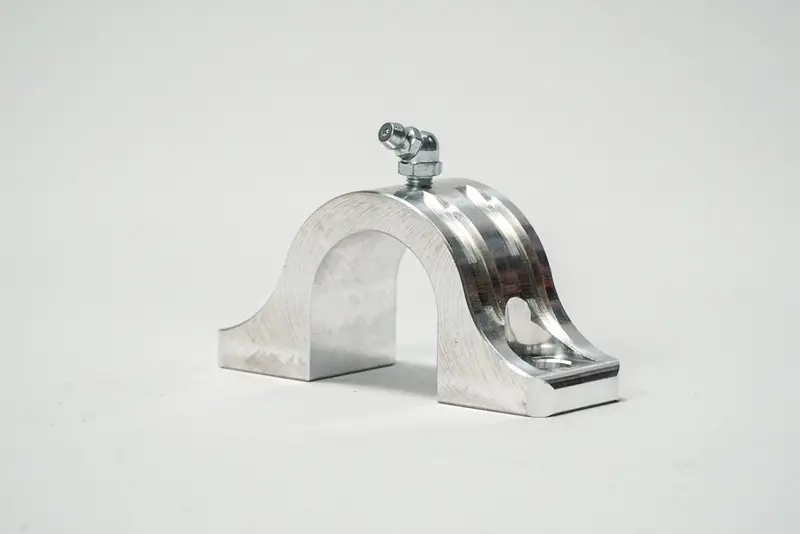 Shock Therapy Sway Bar Bushing Clamp 1