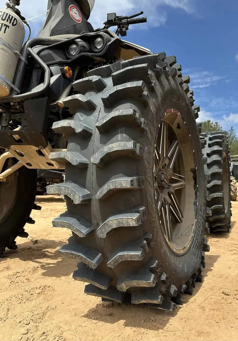 System 3 Black St-3 & System 3 Xt400w Xtreme Mud Wheel & Tire Kit 7