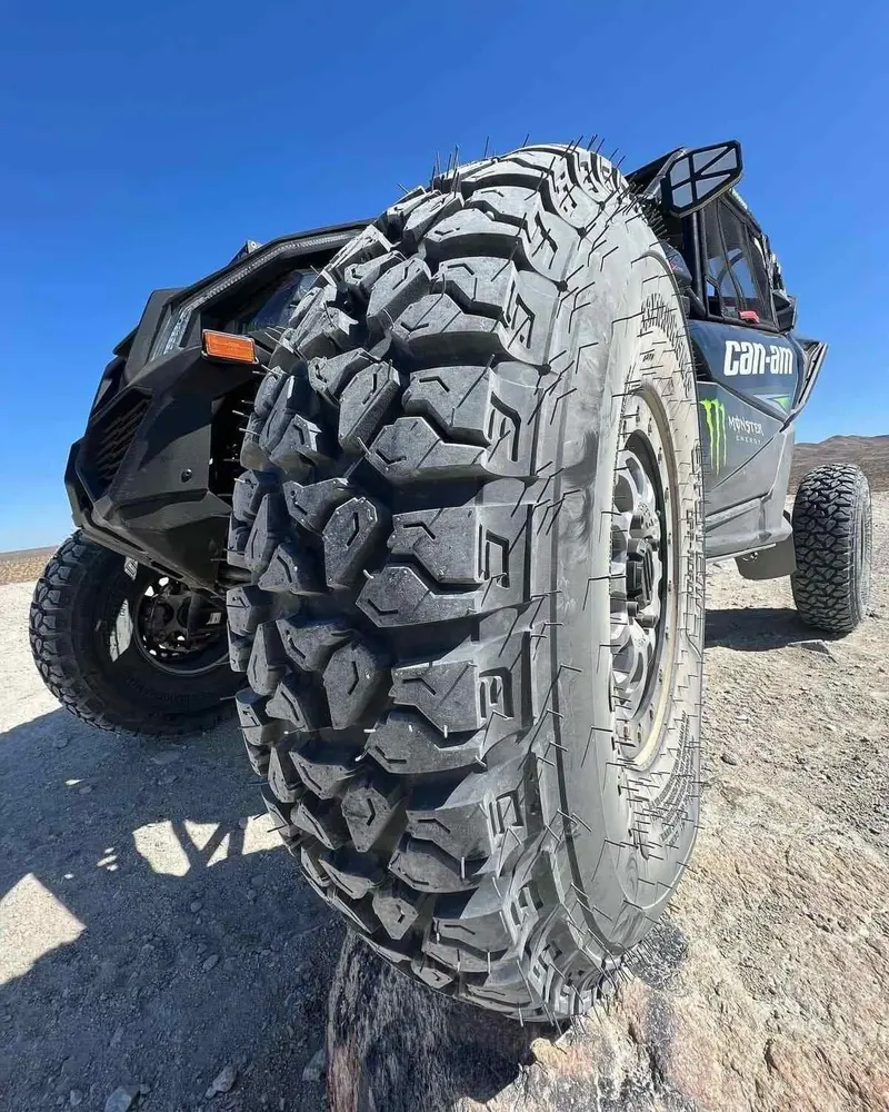 System 3 Matte Black Sb-5 Beadlock & System 3 Dx440 Offroad Wheel & Tire Kit 8