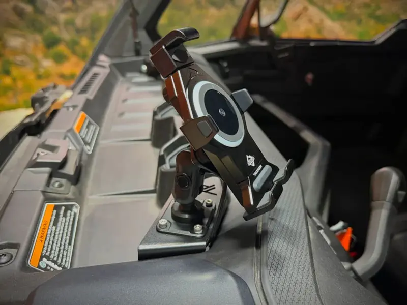 Thumper Fab Can-Am Defender Hd11 Driver Side Phone Dash Mount 1