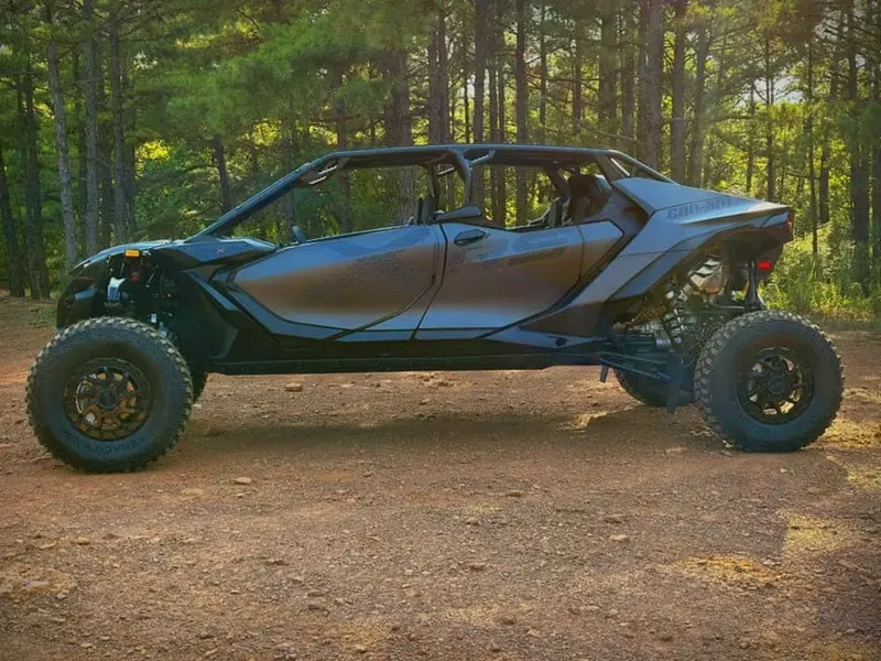 Thumper Fab Can-Am Maverick R Max 4-Seat Roll Cage 3