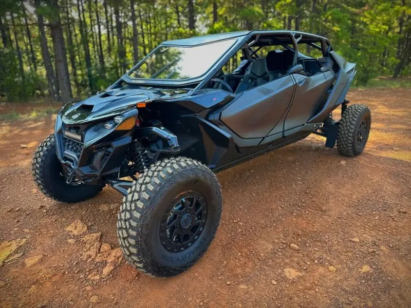 Thumper Fab Can-Am Maverick R Max 4-Seat Roll Cage 4