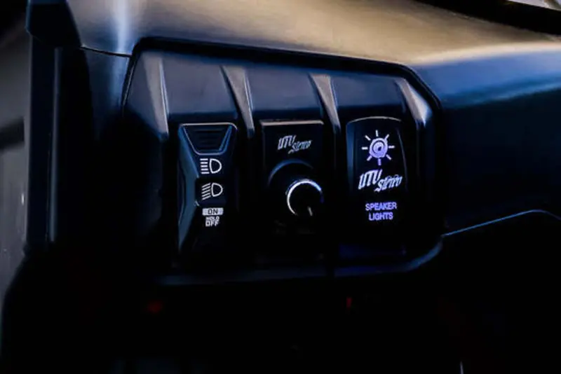 Utv Stereo Can-Am Maverick R Signature Series Stage 6 Stereo Kit 3