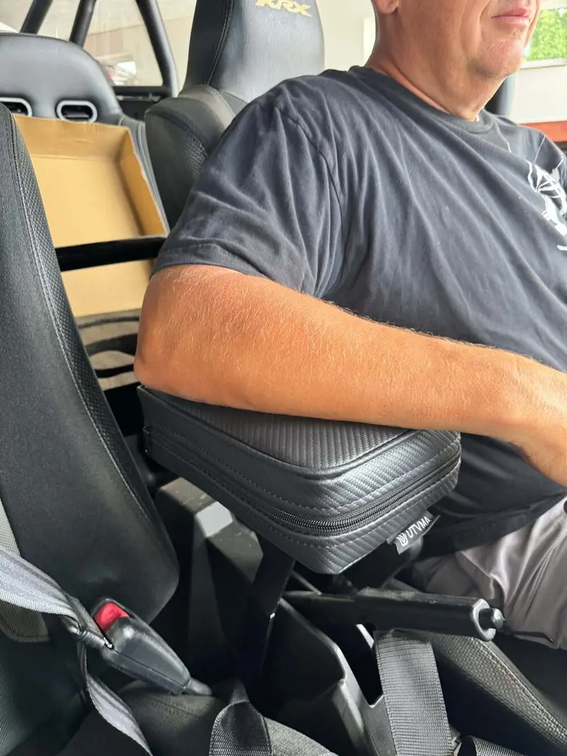 Utvma '11-'14 Polaris Rzr 800 & 900 Armrest W/ Bracket 2
