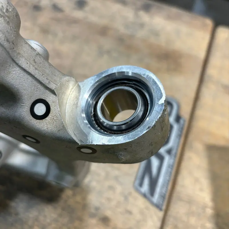 Zrp Can-Am Maverick R Rear Knuckle Bearing Repair 1