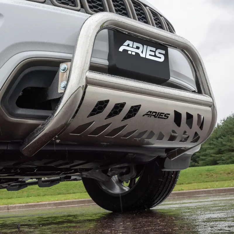 Aries Polished Stainless Steel Bull Bar – 3-Inch, Fits Select Silverado & Sierra 2500/3500 Hd 1